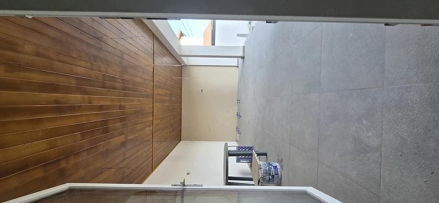 Casă cu 4 camere cu Teren 243 Mp în Exterior Vest