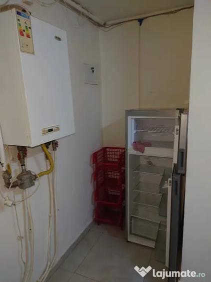 Apartament cu 2 camere nedecomandat în Central