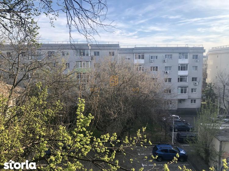 Apartament cu 3 camere, mobilat în Băneasa