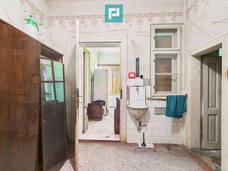 Casă individuală cu 5 camere cu Canalizare în Cantemir