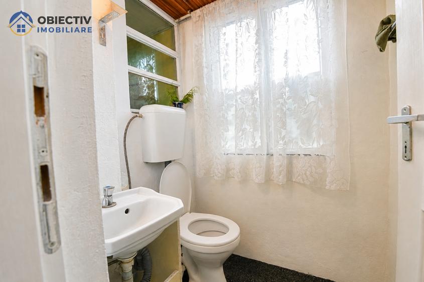 Casă individuală cu 4 camere cu Teren 1477 Mp în Tarcău