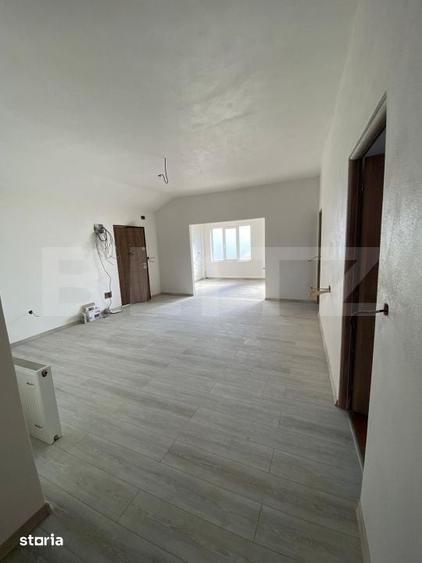 Apartament cu 5 camere în Decebal