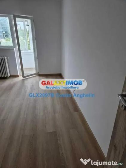 Apartament cu 3 camere decomandat în Splaiul Unirii
