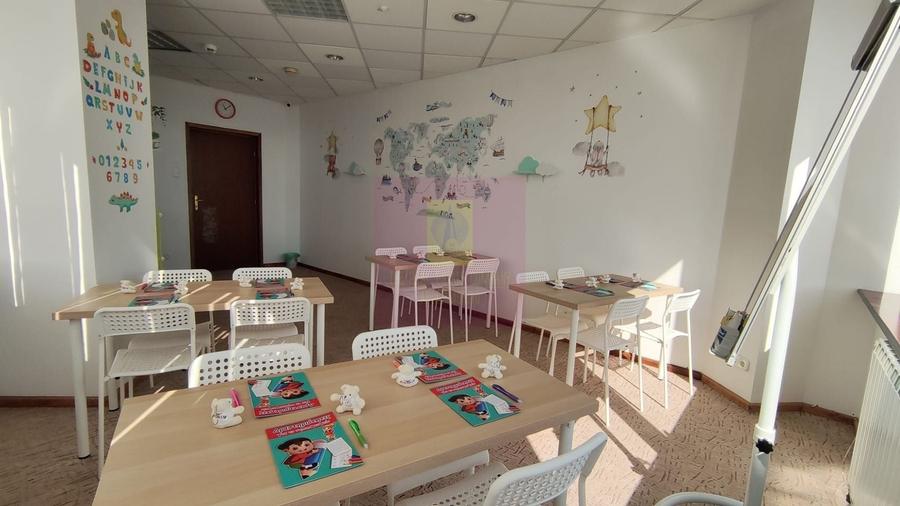 Spațiu comercial, de 200 mp, în Central