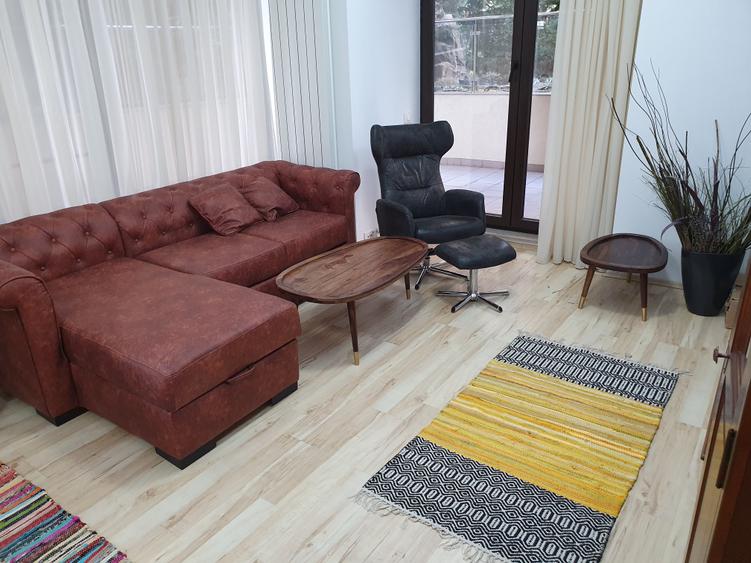 Apartament cu 3 camere decomandat în Herăstrău