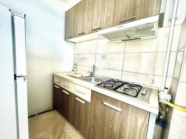 Apartament 2 camere, de inchiriat, Mamaia Summerland, 300 euro luna . Se inchiriaza pana la data de 15 mai - 2