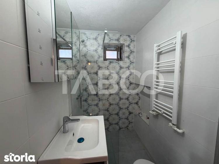 Casă cu 2 camere cu Canalizare în Cristian