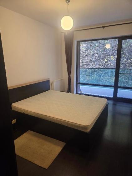 Apartament cu 2 camere decomandat în Răcădău