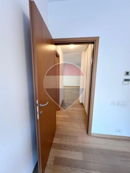 Apartament cu 3 camere decomandat în Aviatorilor