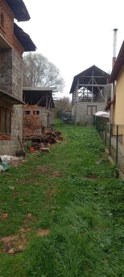 Casă cu 4 camere în Lunca