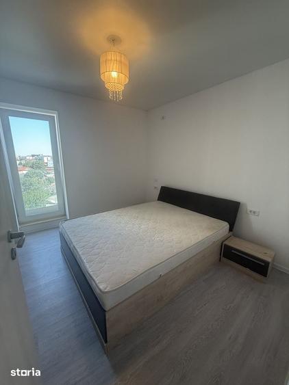 Apartament cu 3 camere semidecomandat în Pieptănari