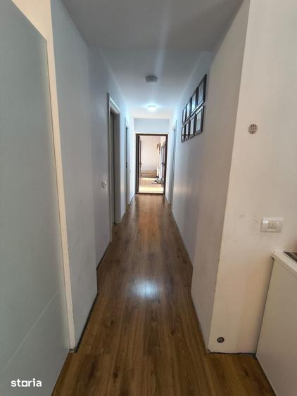 Apartament cu 4 camere semidecomandat în Tomis Nord