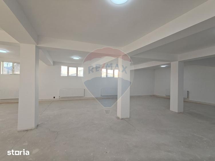 Spațiu comercial, de 535.37 mp, în Central