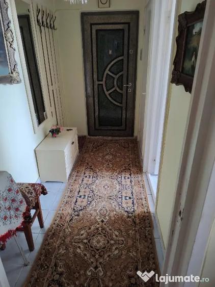 Apartament cu 2 camere semidecomandat în Ultracentral