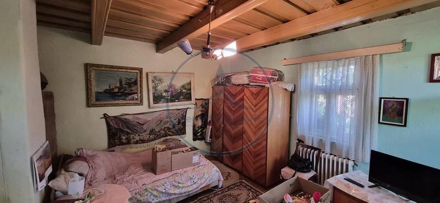 Casă cu 3 camere cu Teren 1116 Mp în Lunca