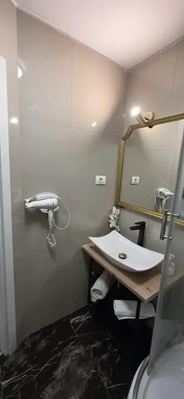 Apartament cu 3 camere decomandat, mobilat în Nord-Vest