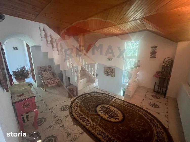 Casă cu Teren 2362 Mp în Tulnici