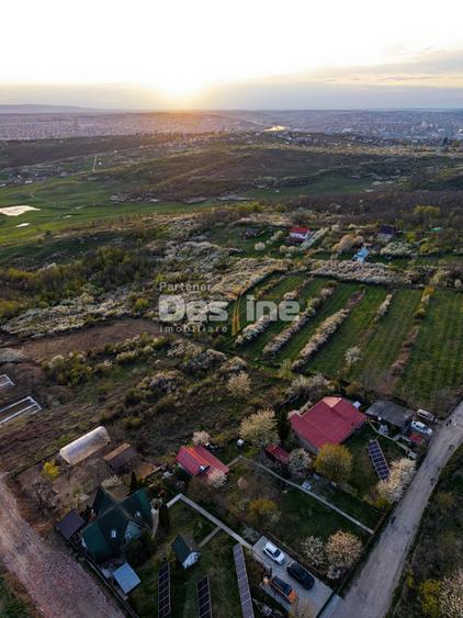 Teren Construcții intravilan de 900 mp, în Vișani