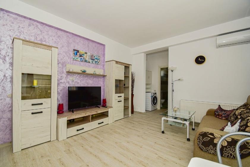 Apartament cu 2 camere semidecomandat, mobilat în Nord