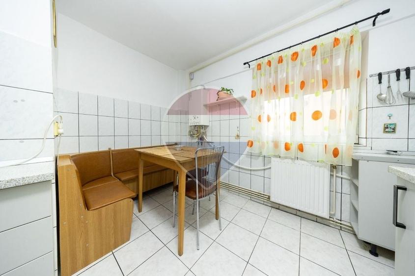 Apartament cu 2 camere decomandat în Gemenii