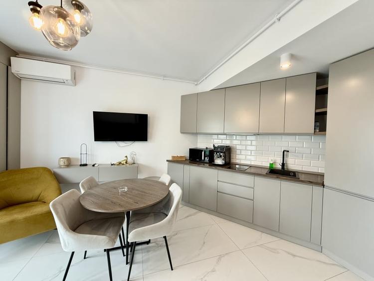 Apartament cu 2 camere nedecomandat, mobilat în Mamaia-Sat