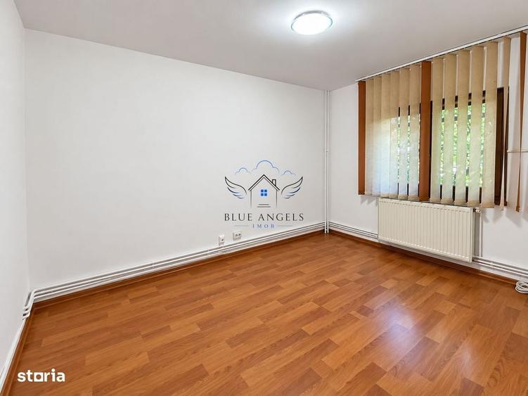Apartament cu 4 camere semidecomandat în Calea București