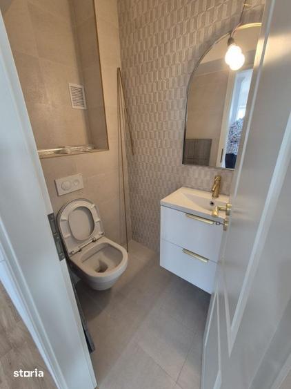 Apartament cu 3 camere în Craiovei
