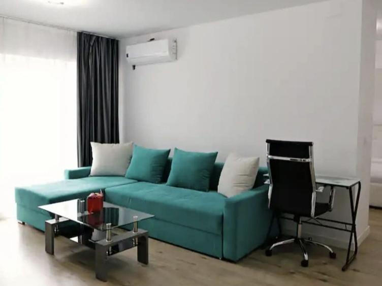 Apartament cu 2 camere semidecomandat în Pipera