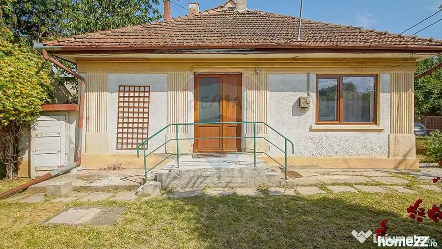 Casă cu 3 camere cu Teren 700 Mp în Central