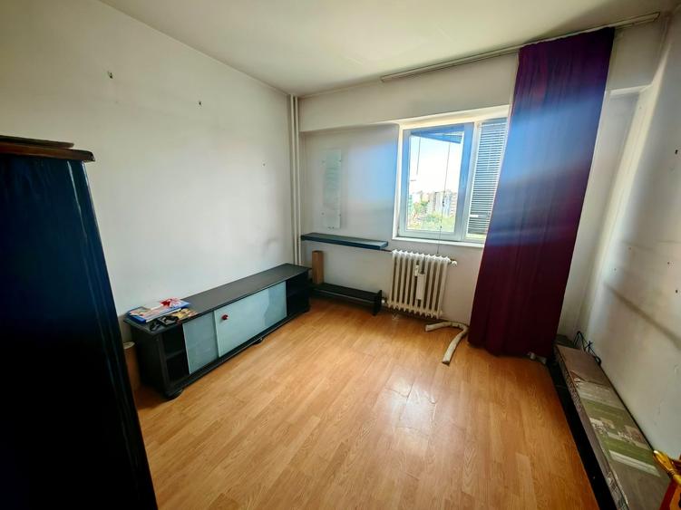 Apartament cu 4 camere decomandat, mobilat în Obor