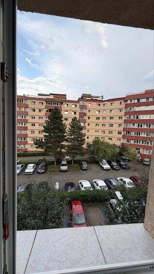 Apartament cu 2 camere decomandat în Răcădău