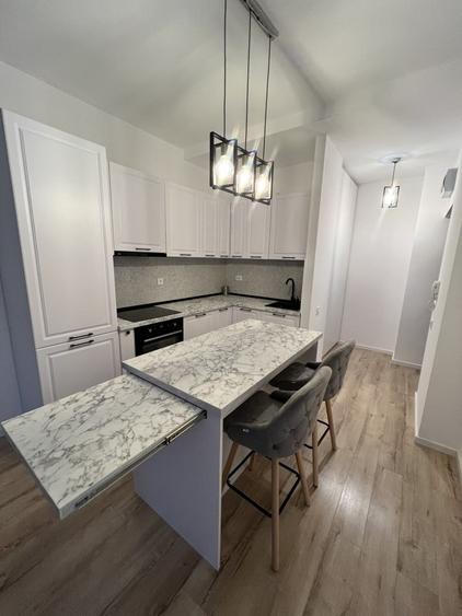 Apartament cu 2 camere semidecomandat, mobilat în Mihai Bravu
