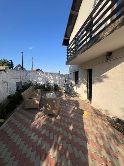 Casă individuală cu 4 camere cu Canalizare în Exterior Est