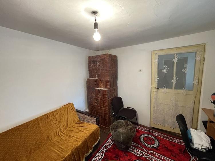 Casă cu 4 camere în Nanov