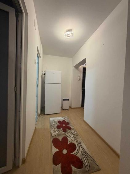Inchiriez garsoniera confort 1 Onesti strada Belvedere in bloc de apartamente - 5