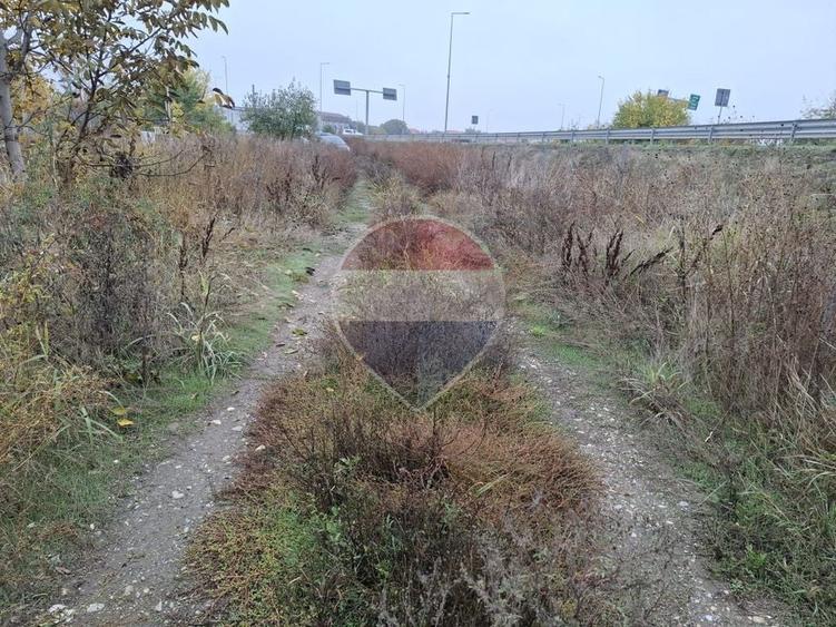 Teren Construcții intravilan de 4765 mp, în Nord