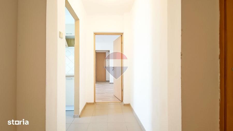 Apartament cu 2 camere semidecomandat în Central