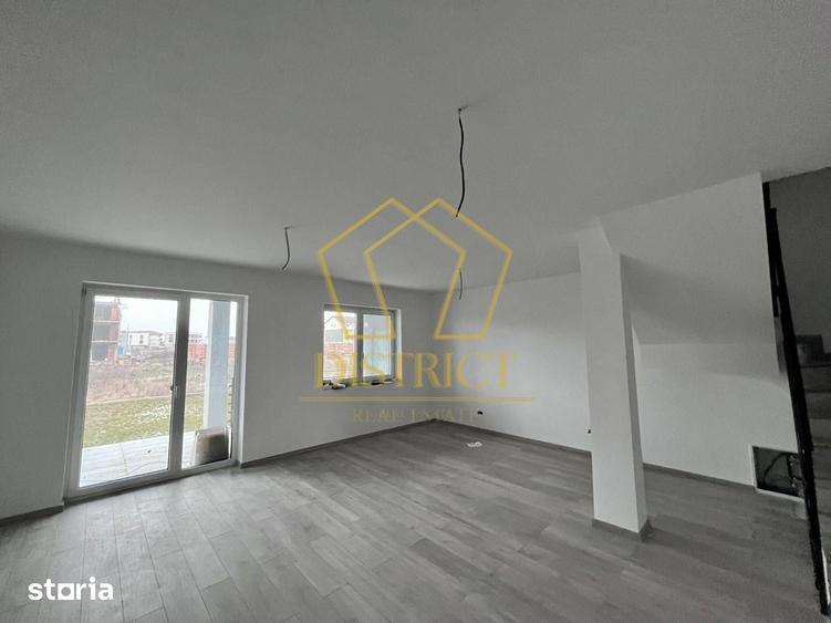 Casă cu 4 camere cu Teren 272 Mp în Calea Urseni