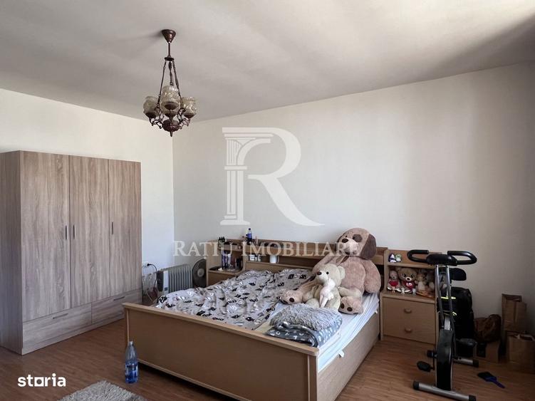 Apartament cu 3 camere în Centru Civic