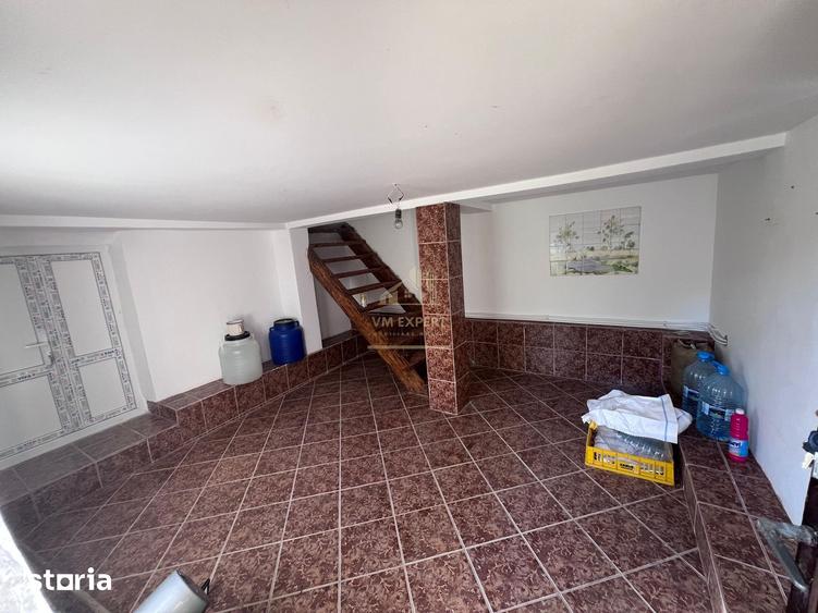 Casă cu 3 camere cu Teren 1709 Mp în Mioarele