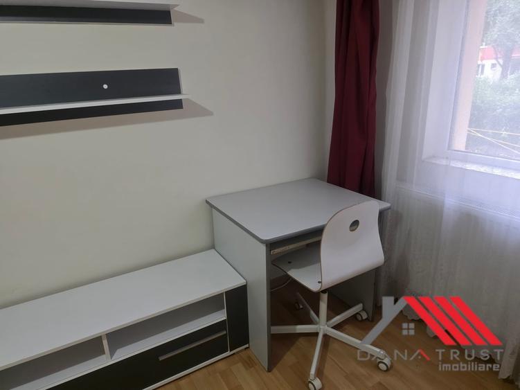 Garsonieră decomandată în Complex Studențesc