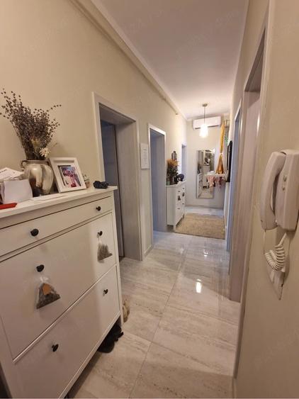 Apartament cu 3 camere decomandat în Chișoda