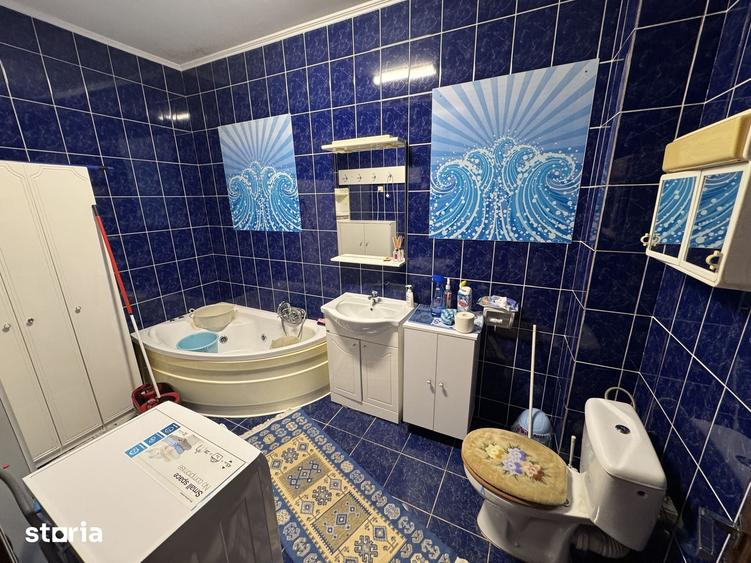 Casă cu 5 camere cu Teren 400 Mp în Titulescu