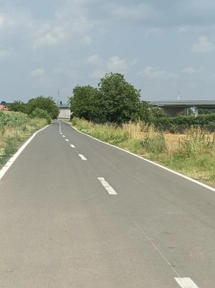 Teren de 3400 mp, în Daia