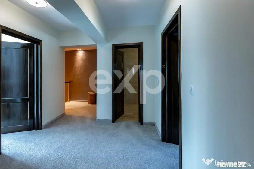 Casă cu 5 camere cu Teren 254 Mp în 9 Mai