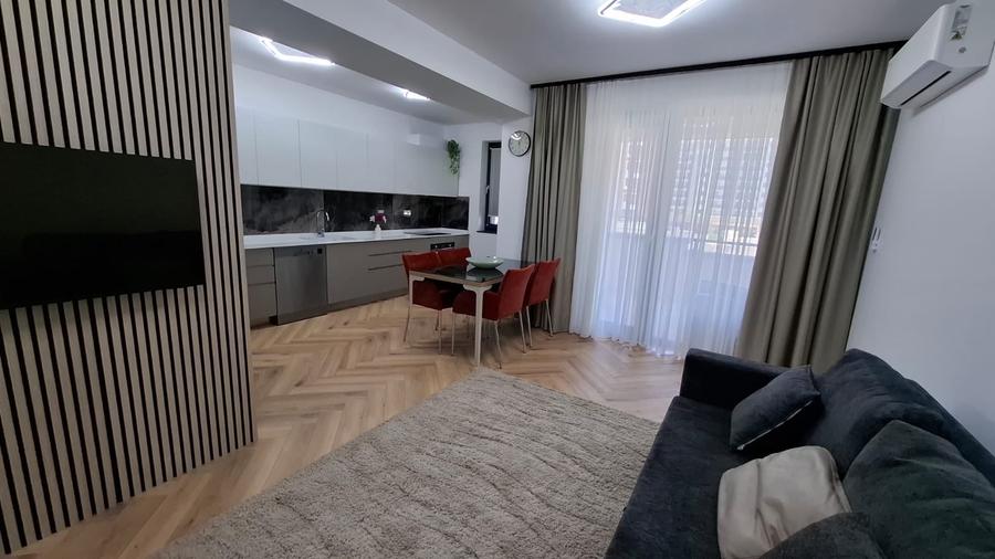 Apartament cu 2 camere decomandat în Pipera