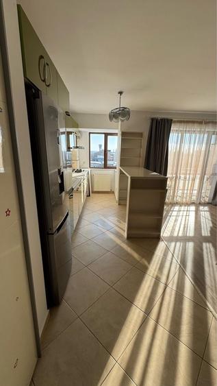 Apartament cu 2 camere semidecomandat în Giulești