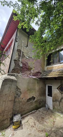 Casă cu Teren 187 Mp în Zamora