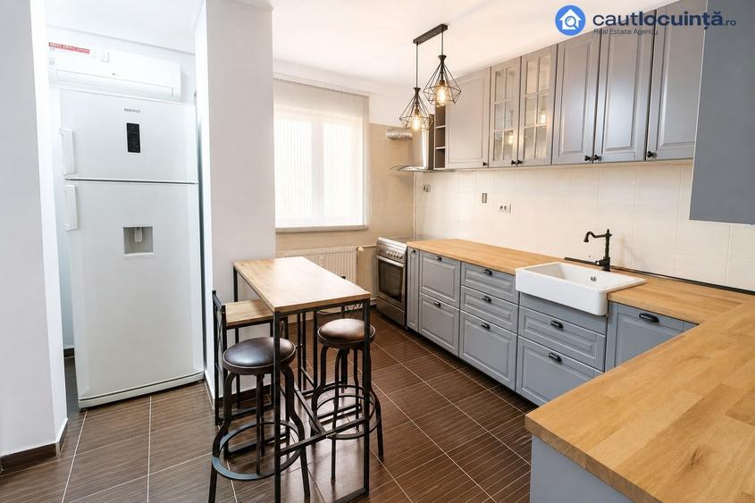Apartament cu 3 camere în Tineretului