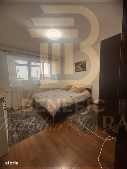 Apartament cu 2 camere decomandat în Republicii